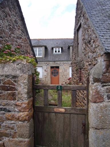 Maison, 2 route de Lannevez, Roc'h ar C'had (Ploubazlanec)