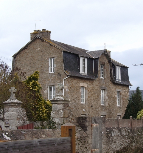 Ancien presbytère, 26 rue de la République (Lancieux)