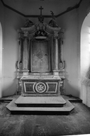 Autel, retable (autel tombeau, retable architecturé), château, le Bois Glaume (Poligné)