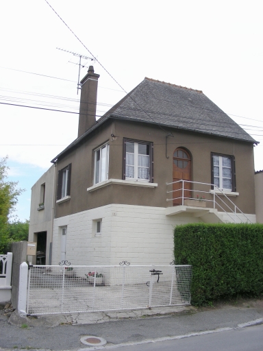 Maison, 2 rue du Lavoir (La Gouesnière)