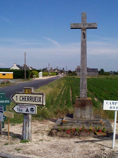 Croix de chemin, RD 82 ; RD 797, le Bois Robin (Cherrueix)