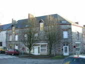 Maison à boutique, 2-2 bis place de l'Eglise (Melesse)