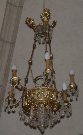 Paire de couronnes de lumières (Saint-Pierre-de-Plesguen fusionnée en Mesnil-Roc'h en 2019)