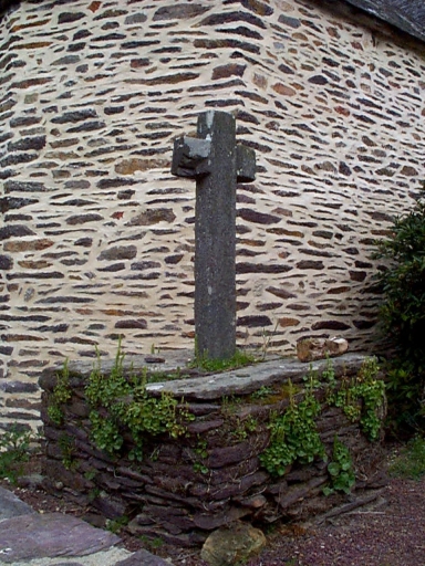 Croix de cimetière, Ropenard (Maure-de-Bretagne fusionnée en Val d'Anast en 2017)