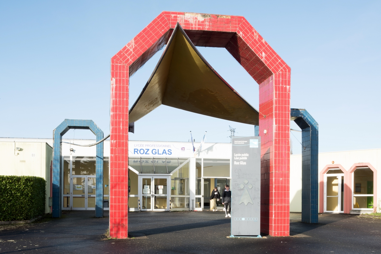 La décoration au titre du 1% artistique du lycée professionnel Roz Glas (Quimperlé)