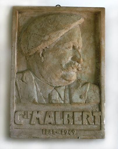 Haut-relief : Portrait du Commandant Malbert