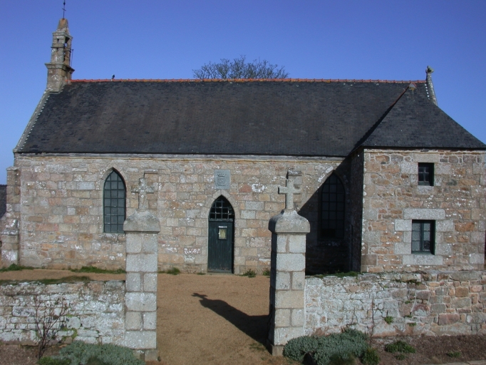 Chapelle Saint-Guénolé, route de Tréguier ; chemin de Cadoret (Trévou-Tréguignec)