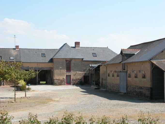 Ferme, actuellement maisons, le Haut Bois (Pacé)