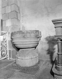 Bénitier (de milieu), église paroissiale Saint Pierre (Plogastel-Saint-Germain)