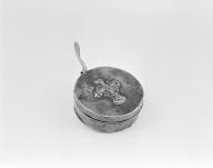 Boîte à lunule, lunule, église paroissiale Saint-Pierre (Baden)