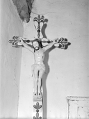 Croix : Christ en croix (2), église dite Chapelle Saint-Nicolas, le Binio (Augan)