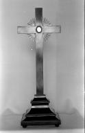 Croix-reliquaire, église paroissiale Notre-Dame (Essé)