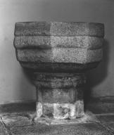 Fonts baptismaux, église paroissiale Saint-Laurent (La Grée-Saint-Laurent)