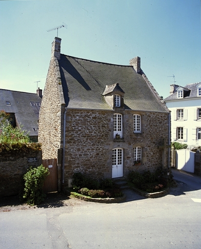 Maison de marin, 2 rue de Pleurtuit (Saint-Briac-sur-Mer)