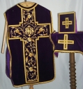 Ornement violet 2 : chasuble, bourse de corporal, voile de calice (Guipry fusionnée en Guipry-Messac en 2016)