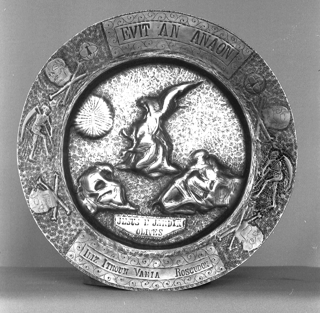 Plat de quête (2), église paroissiale Notre-Dame-de-Roscudon (Pont-Croix)