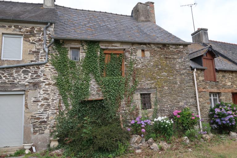 Maison de tisserand, rue des Tisserands (Saint-Thélo)
