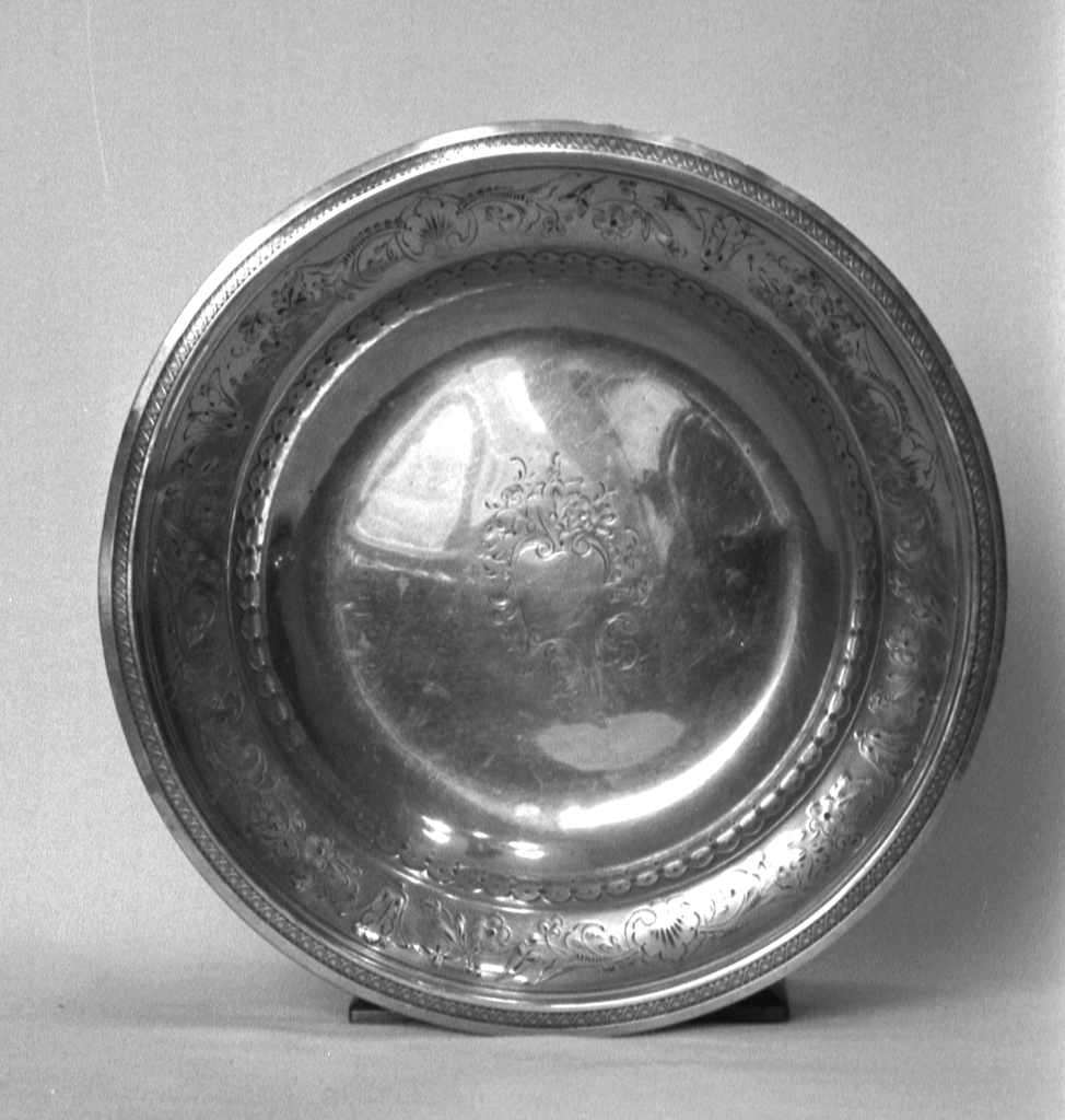 Plat de quête (2), église paroissiale Saint-Ronan (Locronan)