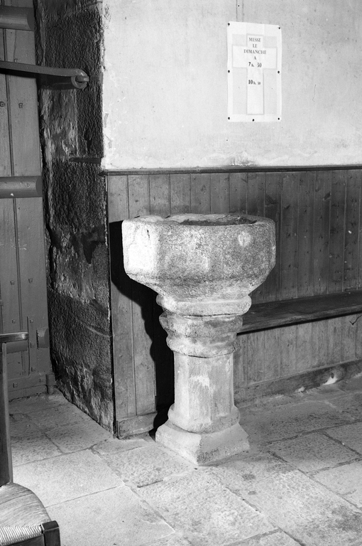 Bénitier, église paroissiale Saint-Médard (Billé)