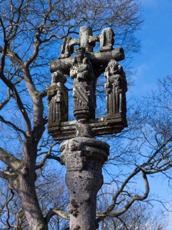Calvaire de la chapelle de Kerfons (Ploubezre)