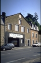 Usine de chaussures Chez Nous, puis La Chaussure Moderne, puis Chez Nous et Celta Réunis, puis Chaussures Celta, actuellement magasin de commerce, 26 boulevard de Rennes (Fougères)