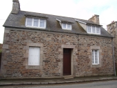 Maison, 29 rue des Écoles (Plouguiel)