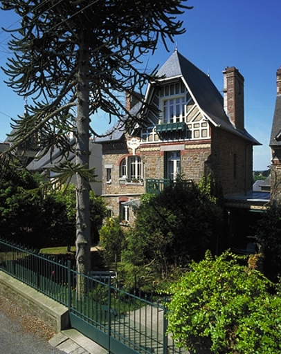 Maison de villégiature, dite Kuz Heol, 15 boulevard de la Mer (Saint-Briac-sur-Mer)