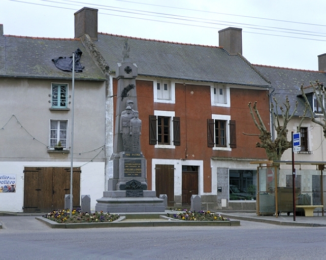 Monument aux morts, place du Souvenir (Saint-Méloir-des-Ondes)