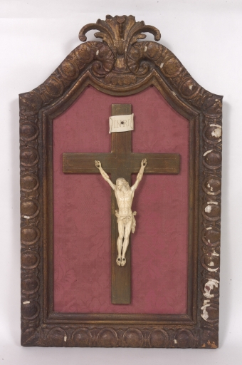 Croix 1 : Christ en croix