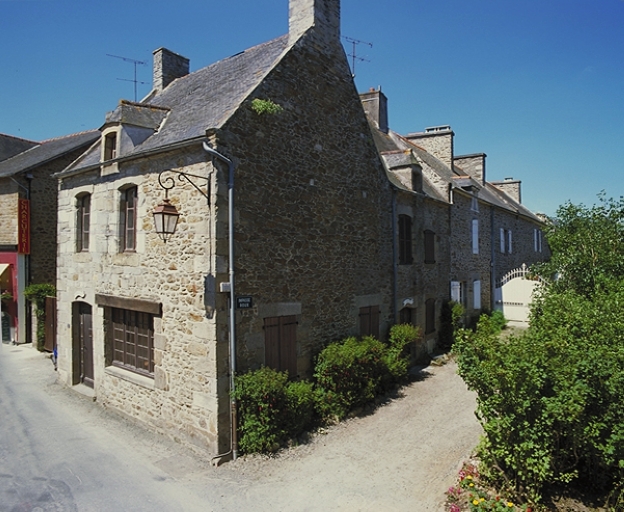 Maison de marin, 2 rue de l'Eglise (Saint-Briac-sur-Mer)