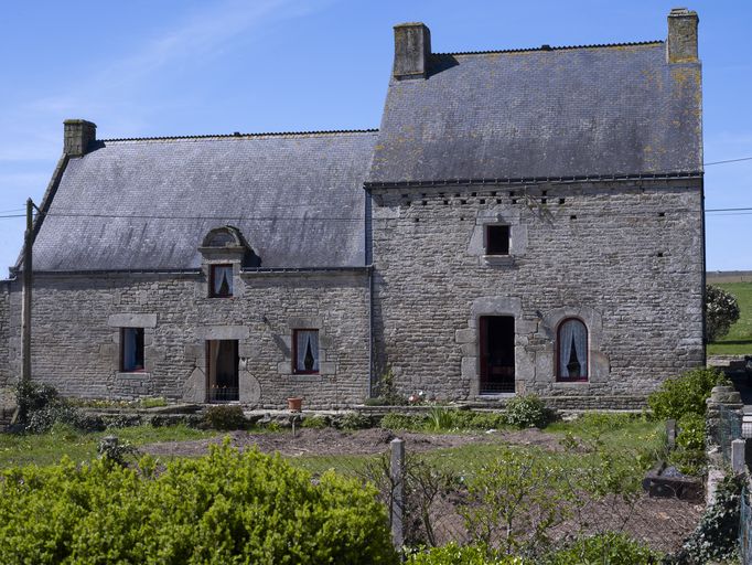 Maison de prêtre, le Clos (Lizio)