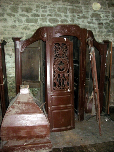 Confessionnal 2, place Ernest Lemoine (Bieuzy fusionnée en Pluméliau-Bieuzy en 2019)