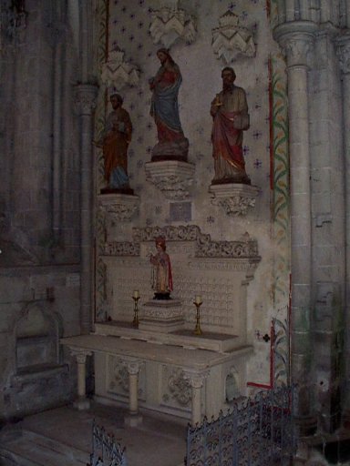 Ensemble de l'autel du Sacré Coeur (autel, retable, gradin d'autel, 2 degrés d'autel)