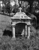 Fontaine de dévotion sainte-Barbe, Moustoir Lorho (Theix fusionnée en Theix-Noyalo en 2016)