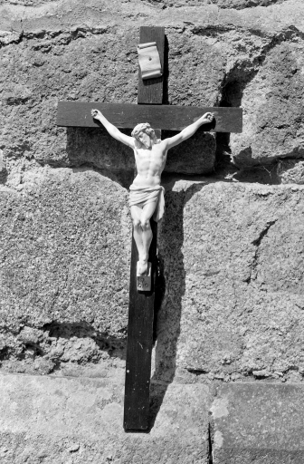 Croix : Christ en croix