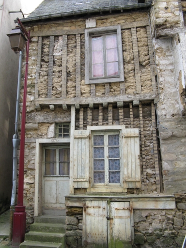 Maison, 27 rue du Bourg-aux-Moines (Vitré)