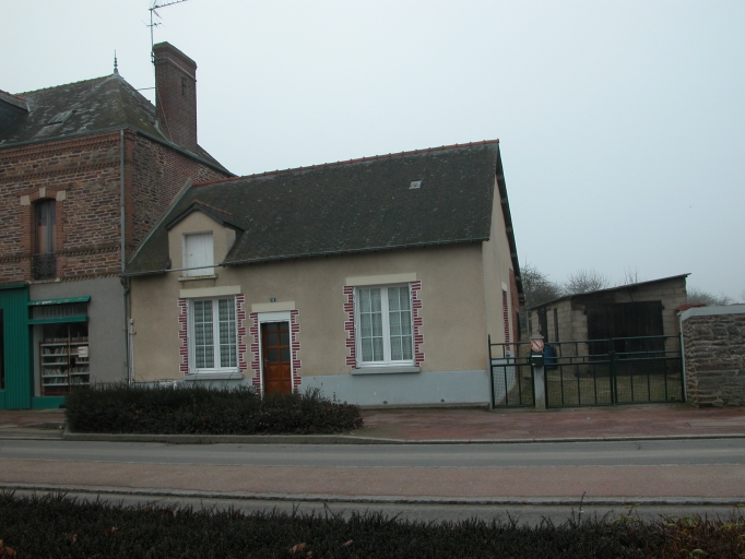 Maison, 16 route de Nantes (Pont-Péan)