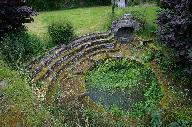 Fontaine et lavoir de l'ancien presbytère, 6 place de la Motte (Saint-Martin-sur-Oust)