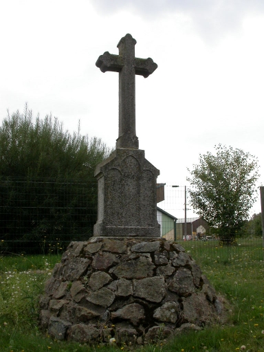 Croix de chemin, la Simonnière (Saint-Symphorien)