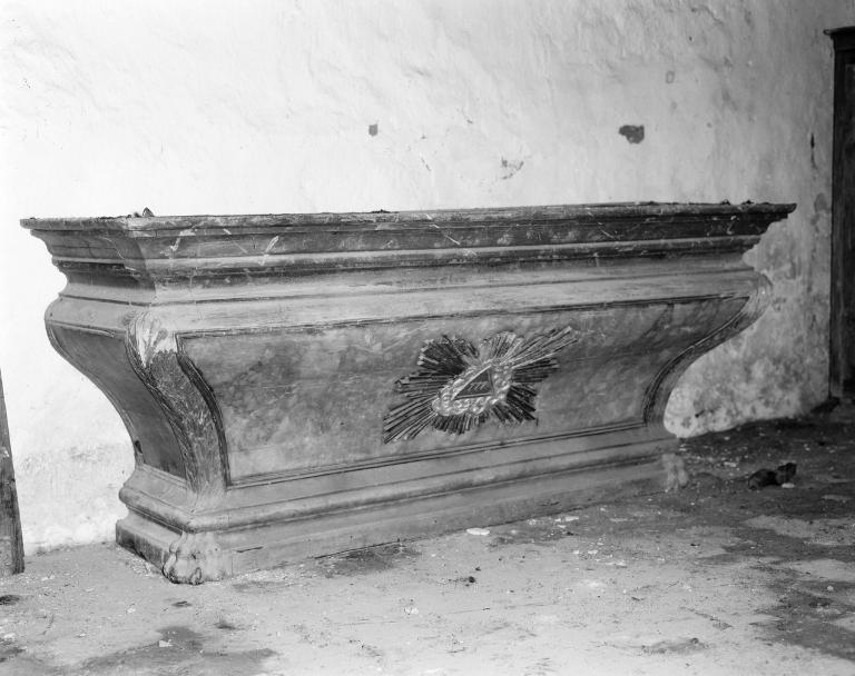 Autel (autel secondaire, autel tombeau), chapelle sainte-Hélène (Surzur)