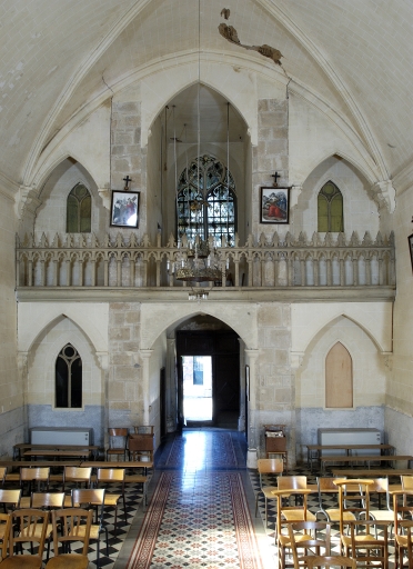 Tribune
