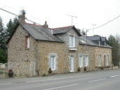 Alignement de maisons, 11-13 rue Yvonnick Laurent (Vieux-Vy-sur-Couesnon)