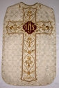 Ornement blanc 2 : chasuble, bourse de corporal, étole, voile de calice