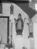 Statue (d'applique, petite nature) : saint Sylvestre, chapelle Saint-Adrien (Pleumeur-Gautier)