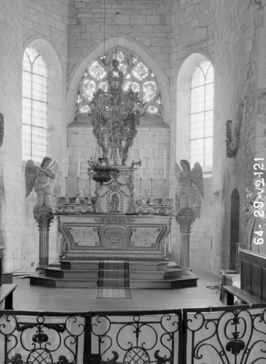 Maître-autel, église paroissiale Saint-Pierre (Carhaix-Plouguer)