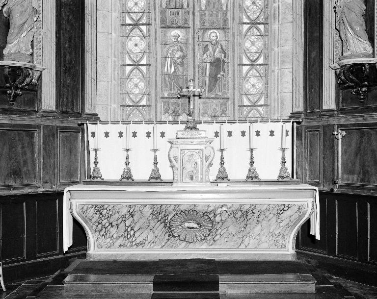Ensemble du maître-autel : autel, tabernacle, église paroissiale Saint-Pierre (Plougar)
