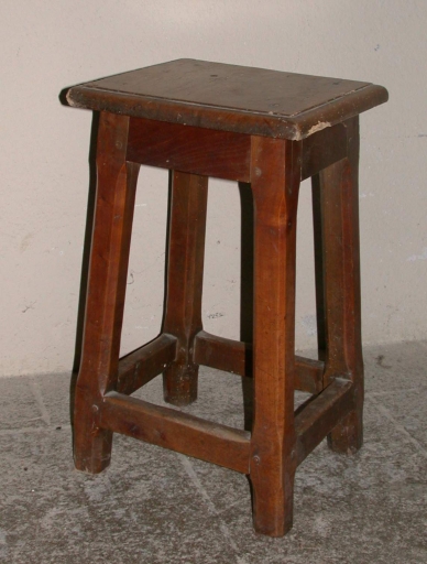 Paire 1 de tabourets d'église