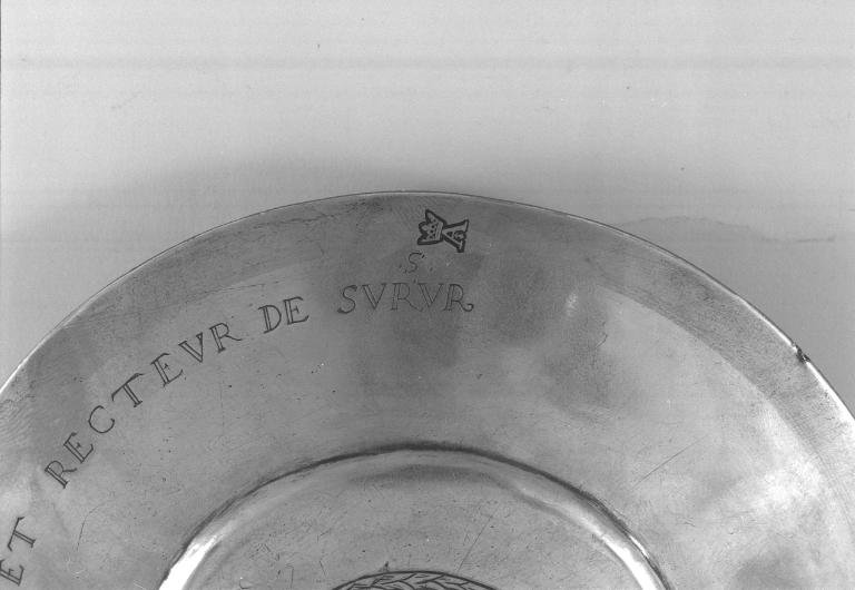 Calice, patène (1), église paroissiale Saint-Symphorien (Surzur)
