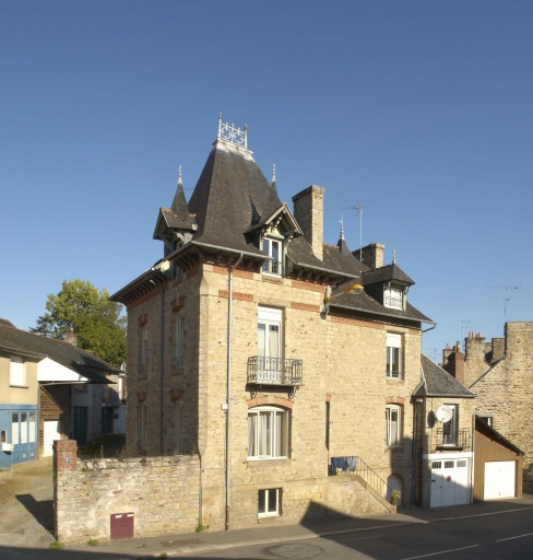 Maison, 4 rue de Fougères (Antrain fusionnée en Val-Couesnon en 2019)