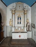 Autel, retable (autel secondaire, autel tombeau, retable architecturé à niche), église paroissiale Saint-Juvat (Saint-Juvat)